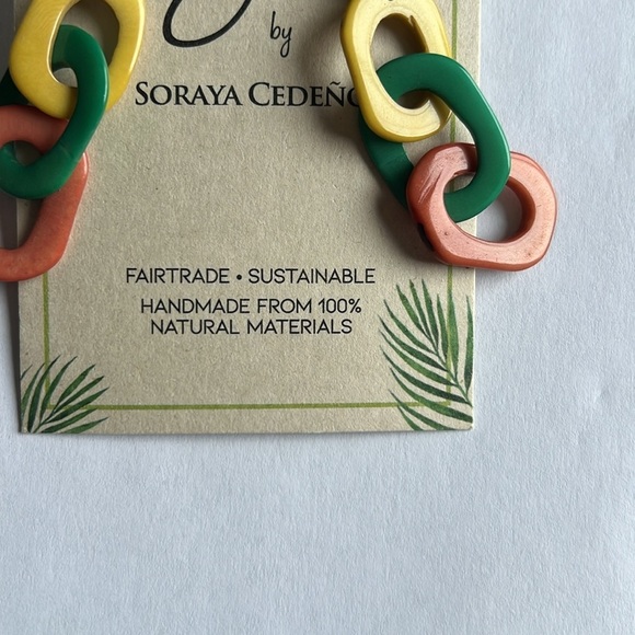 New Tagua Fair Trade Earrings Ecuador - Picture 2 of 4